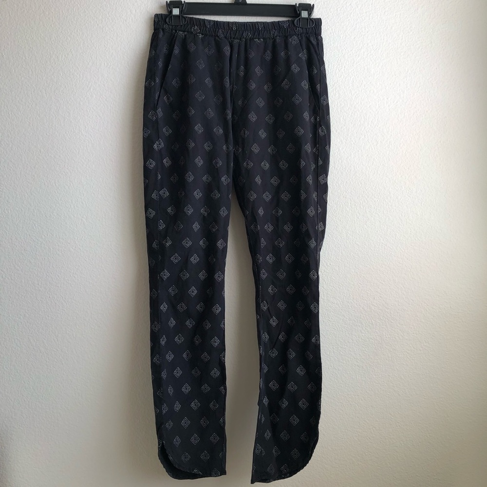 Marine Layer Allison Pant in India Ink black and white diamond print